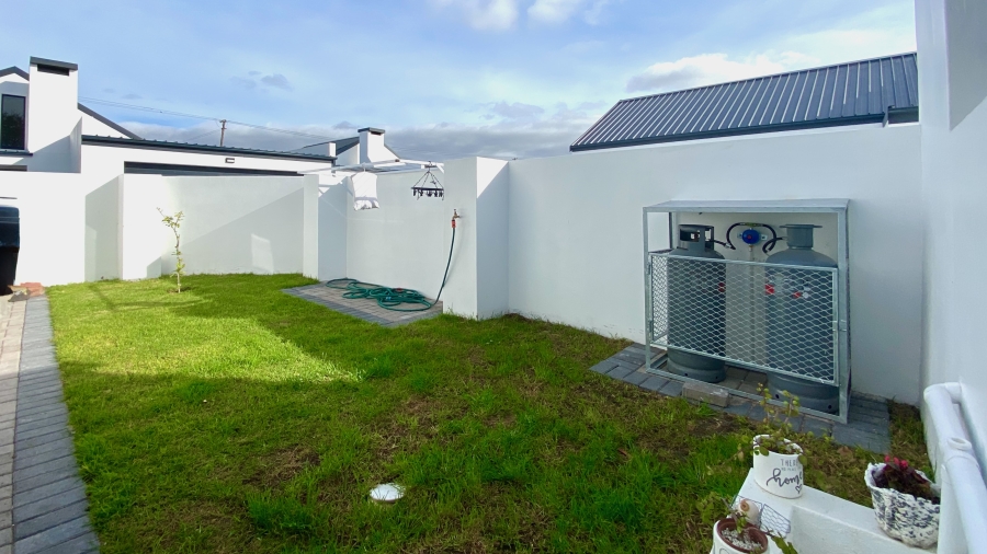 2 Bedroom Property for Sale in Velddrif Western Cape